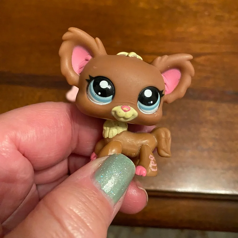 Littlest Pet Shop #1163 Chihuahua & Bone